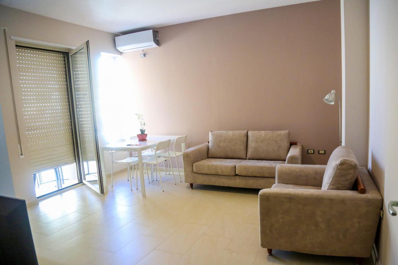 Claudine Apartment Durres
